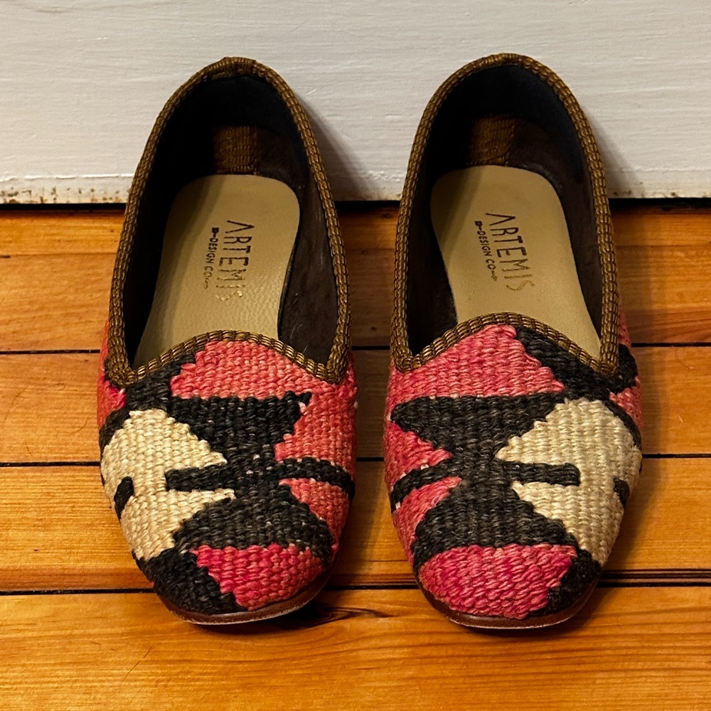 Artemis Design Co. Handwoven Loafers/Size 37